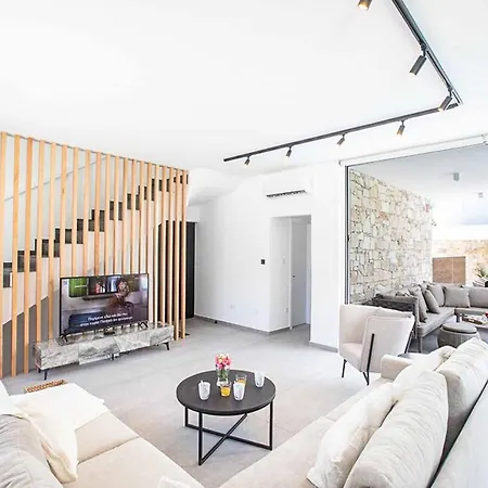 Nissi Cube 4 Kb4 Villa